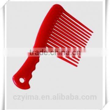 Plastic horse mane comb