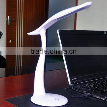 Portable Small Size Led Desk Lamps photo-3