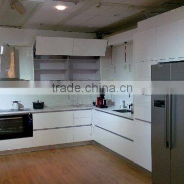 Modern and simple High gloss Paint finished kitchen cabinet