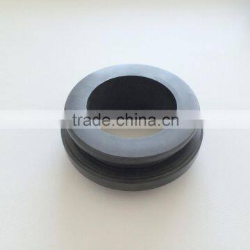 Insulated silicon nitride sealing ring for polycrystalline silicon reduction furance