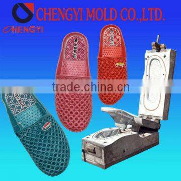 closed-toed pvc women beach slipper mould