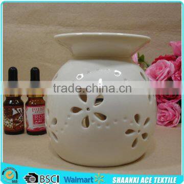 2015 Ceramic Material White Color Flower Hole Unglazed Ceramic Oil Burner photo-3