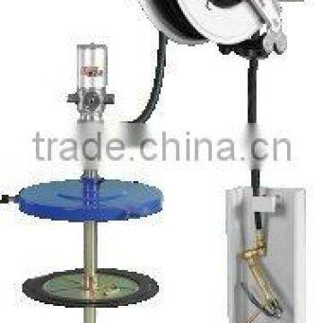 ( grease gun + pump + hose reel )-Wall-mounted grease dispenser