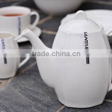 Durable Porcelain Restaurant TeaPot