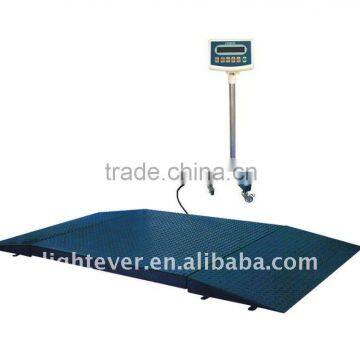 Electronic floor scale with ramp