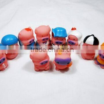 cute pig figurine made by plastic material,Plastic cute pig figurine, promotional lovely mini figure