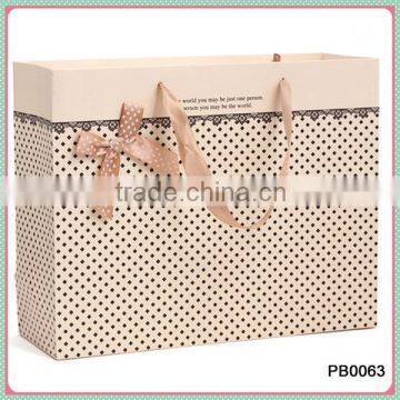 Wholesale selling design Luxury laminated paper Gift Bags