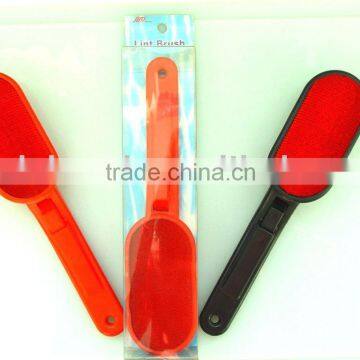 lint remover/brush