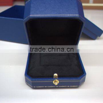 2015 Newest Custom Jewelry Gift Box Cardboard Buckle Box for Ring photo-3