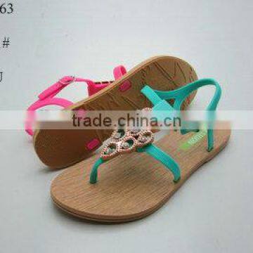 2015 Lastest lady shoes in woman's pcu sandals