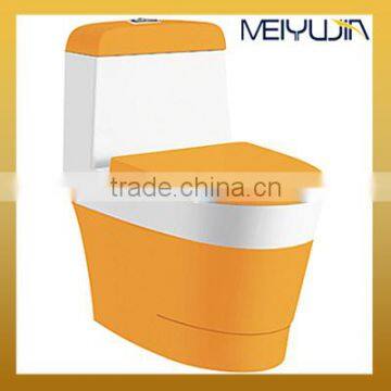 Ceramic Siphonic Flushing Floor Mounting One-piece Closet photo-4