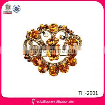 Elegant gold color rhinestone brooch for high-end garment decoration for high-end garment decoration