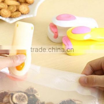 Hot selling Snack plastic bag sealing machine/traveling hand pressure heat sealing machine/Smart Sealer