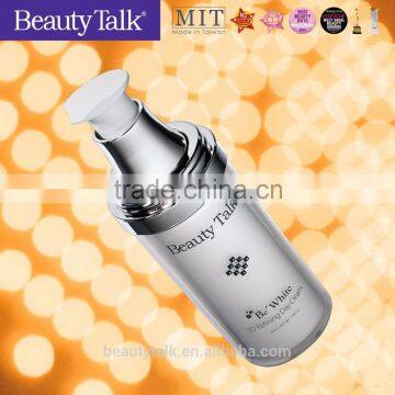 Refreshing white light moisturizing sunscreen modification of uneven skin tone