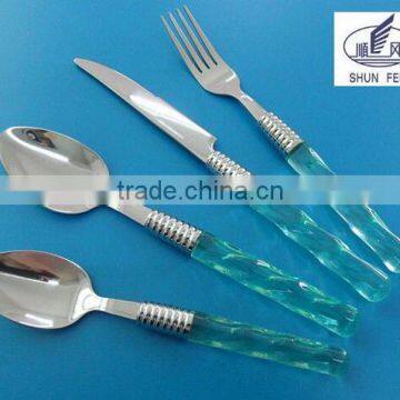 Plastic Handle Cutlery With Simple Design photo-2