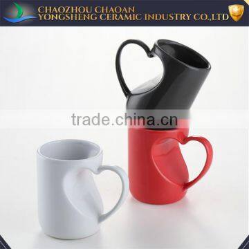 Wholesale ceramic mug with loving heart design handle