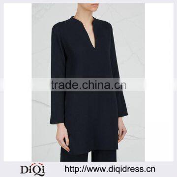 Wholesale Women Apparel Long Sleeves V-neck Navy Stretch Crepe Top(DQE0362T)