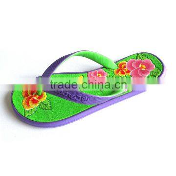 Ladies' fashion flip flop