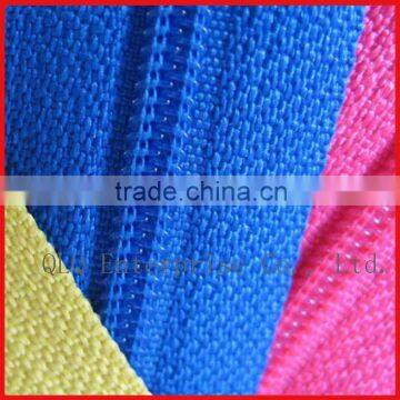 Nylon Long Chain Zipper in Different Sizes and Colors