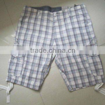 2012 new mens fashion plaid cotton bermuda cargo short with 2 big side pockets