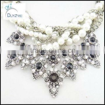 Twist Chain and Pearl Necklace Vintage Crystal Chunky Necklace Statement Women