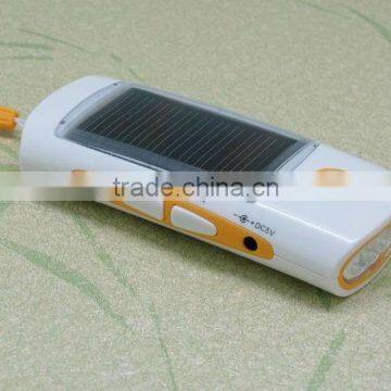 Solar Flashlight Radio - 4x LEDs, Power Bank Function