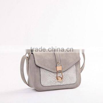 10412-2016 Hot Sale Low Moq Wholesale Price Global Style Python Pattern Pvc Ladies Shoulder Bags photo-2