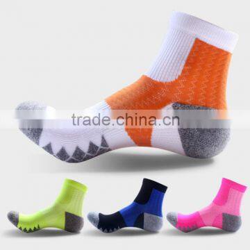 2017 new design New Mens Sports Ankle Striped Socks Running Hiking Travel Socks