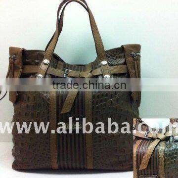 leather handbag croco 631