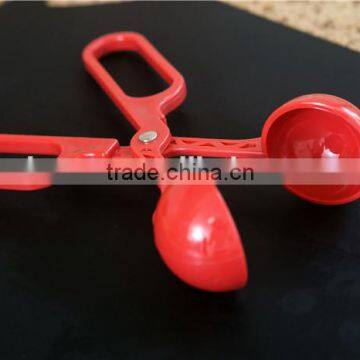 Kitchenware Small Plastic Manual Meatball Maker