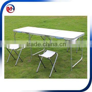 Outdoor folding wine table