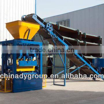 Concrete block making machinery for small industries QT4-24 brick machine