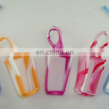 Durable mix color portable nowash Hand Sanitizer Silicone bottle case