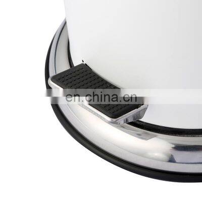 2 штуки белых ванных наборов: педальный мусорный бак с мягким закрытием и туалетная щетка photo-3