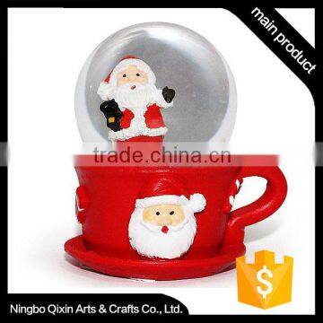 Different Promotional Polyresin Christmas Snow Globe                        
                                                Quality Choice