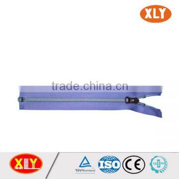 Shenzhen China Xly Zipper Factory Produce #3 Polyester Close End Nylon Zipper photo-6