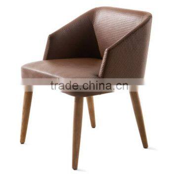 Upholstered armchairs with solid wood legs HDAC1045