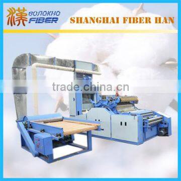 Cotton carding machine, cotton carding machine with cotton opening machine