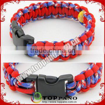 Fashion survival product red &blue paracord survival bracelet with plastic buckle