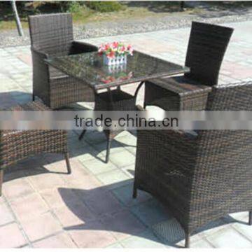 Wicker Chairs and Table Dining Set Cube Set Hotel Furniture
