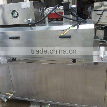 Stable Performance Automatic PVC Heat Tunnel Shrink Packaging Machine photo-2