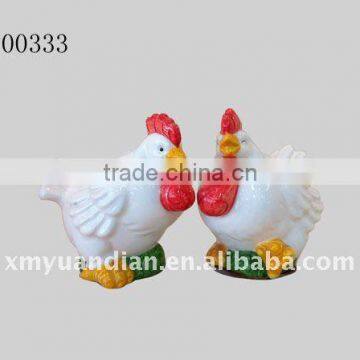 chick design salt and pepper container