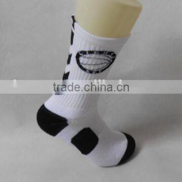 Wholesale Knitted Irregular Men Elite Custom Sports Socks photo-4