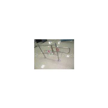 Silvery Stainless Steel Crowd Control Barriers For Shopping Malls
