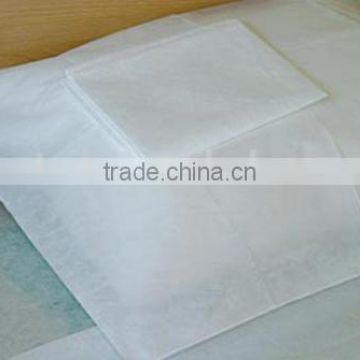 Salon application disposable nonwoven pillowslip