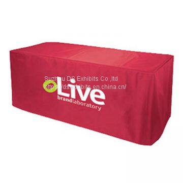 Fitted table cloth