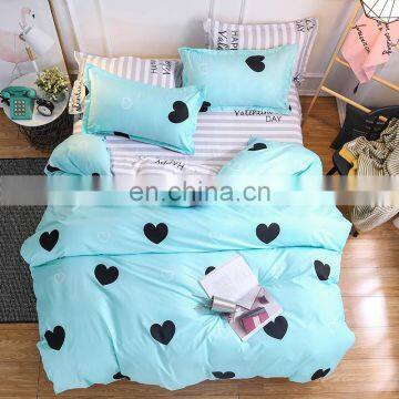 100% Polyester Bedding Set With Small Heart Printing photo-4