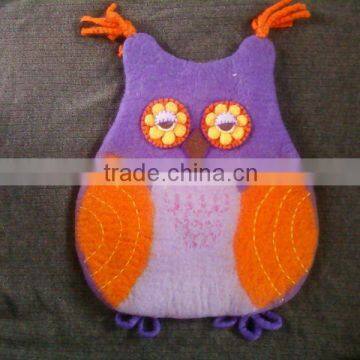 Felt Owl Cushion cover