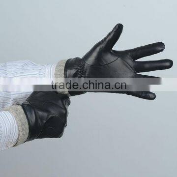 Form Fitting Black Color 100% Wool Lining Leather Gloves