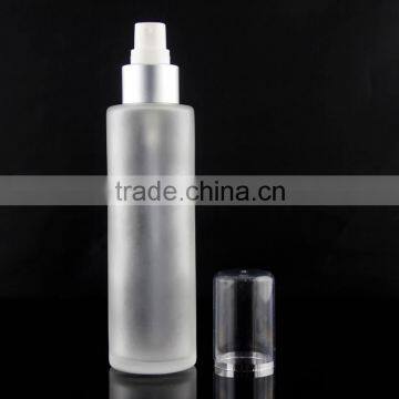 Wholesale Empty 100ml 120ml 150ml Frosted Glass Bottle for Cosmetic With Spray Pump Stock photo-3